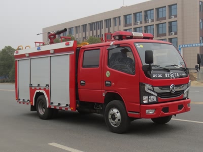 東風(fēng)多利卡泡沫消防車(2.5-3噸)