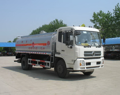 東風(fēng)天錦145單橋油罐車(加油車)